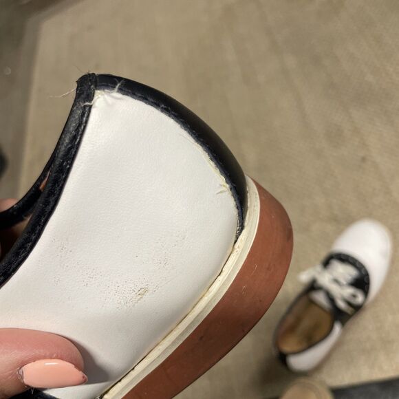 Vintage Carriage Court Sport Saddle Shoes Size 8 Women's Black White School Shoe - Picture 9 of 9